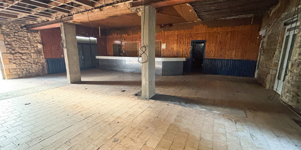 local commercial à BEAUTIRAN (33640)